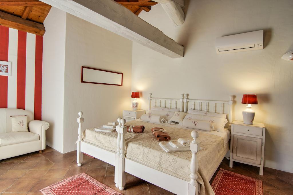 Domus Corallia-Luxury Rooms Porto Rotondo Phòng bức ảnh