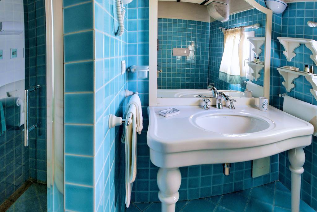 Domus Corallia-Luxury Rooms Porto Rotondo Ngoại thất bức ảnh